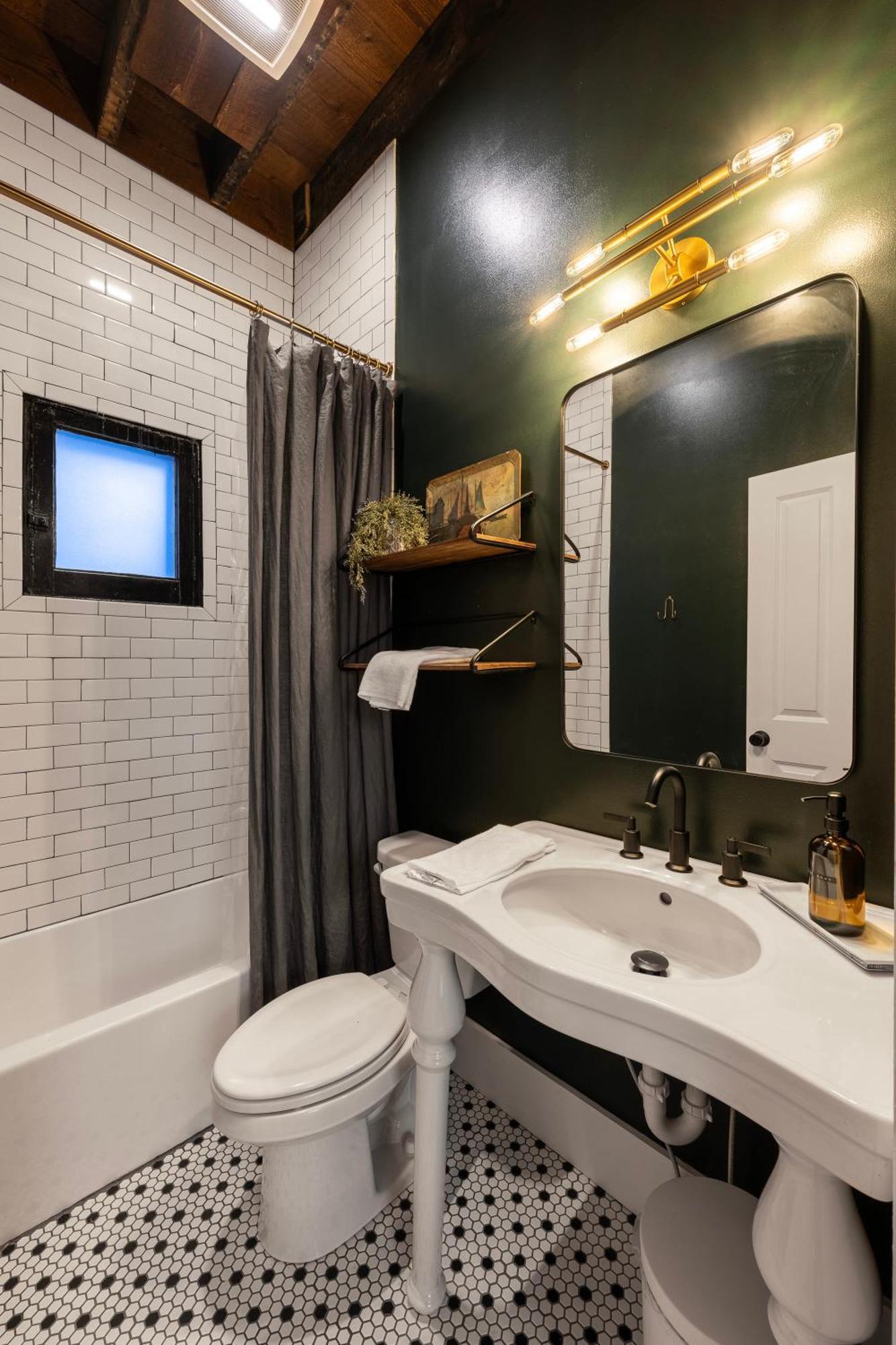 The Corner Brick House Villa Covington Bagian luar foto